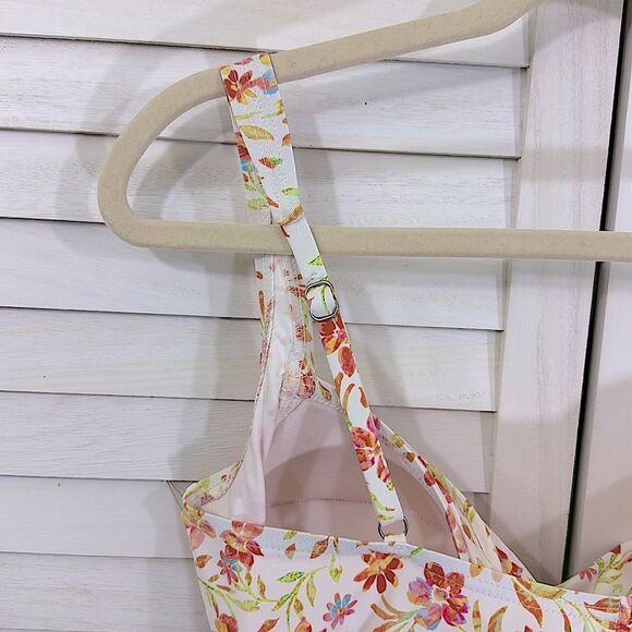 One Piece Swimsuit Size 14 Floral Emerald Bay NWOT - Picture 8 of 13